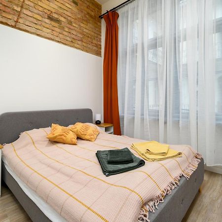 Downtown Apartment 2 Minutes From Opera House Budapest Exterior photo